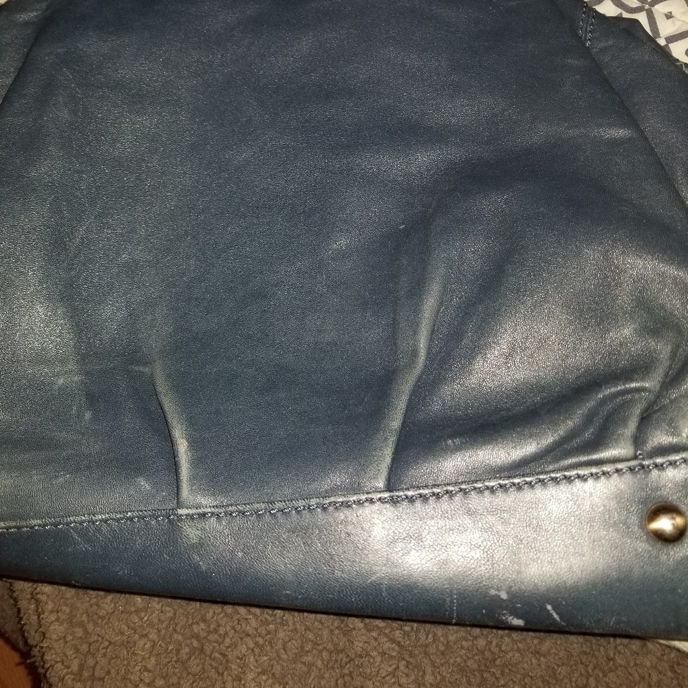 Purse - Picture 2 of 3